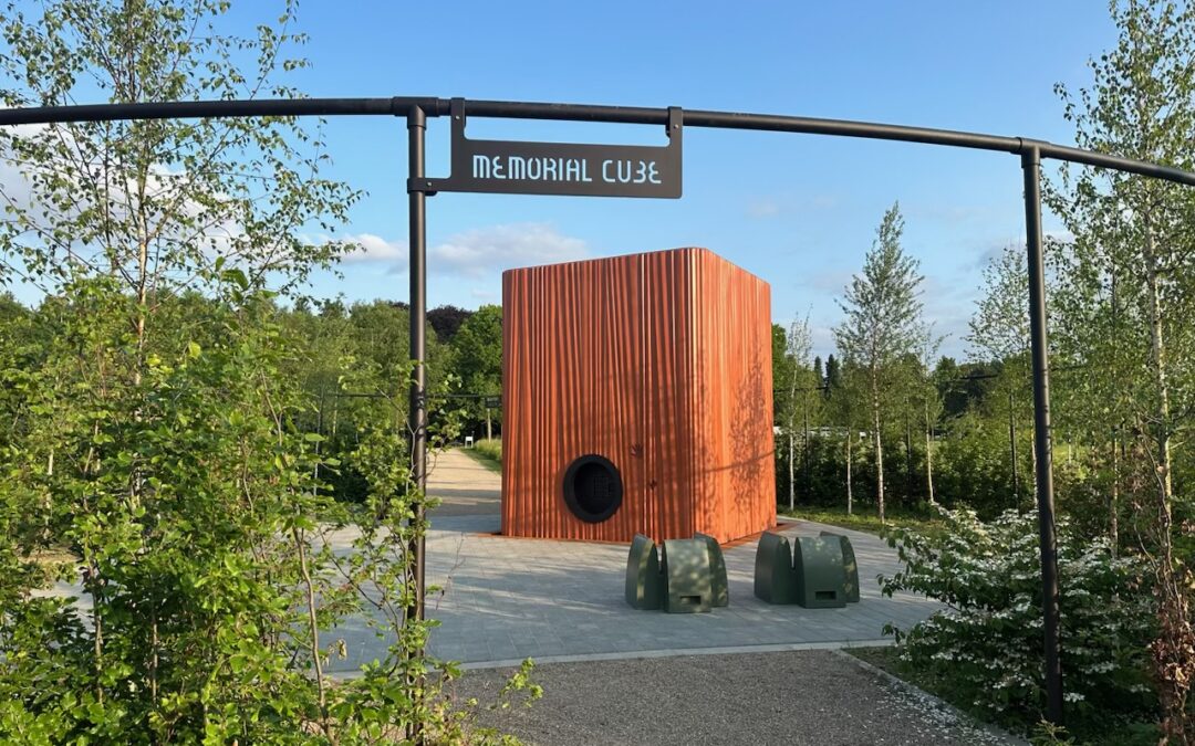 Aftenposten – Nye skikker får fotfeste i Norge. Avdøde nordmenn gravlegges nå over bakken.